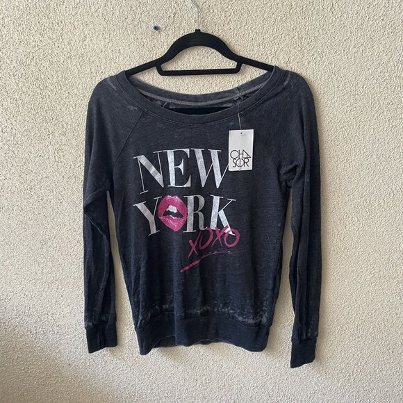 Chaser Revolve Top Black “NEW YORK XOXO" Lips Long Sleeve Sweater NEW Small - Picture 1 of 11